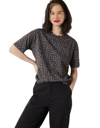 Women's Star Print Oversized T-Shirt in Black (IMPERFECT)